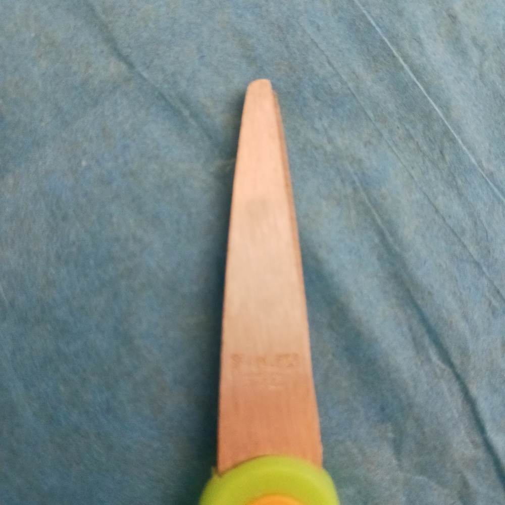 Kids Colorful Scissors Set - Picture 3 of 3